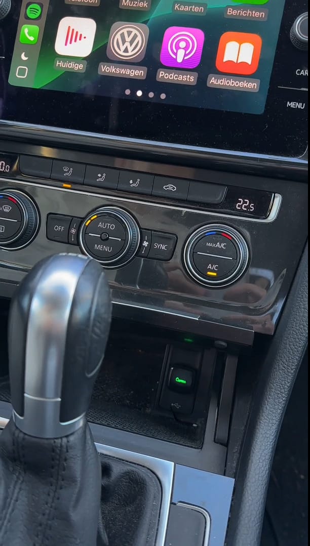 Customer photo review of Ultra Mini 2-in-1 Car Dongle
