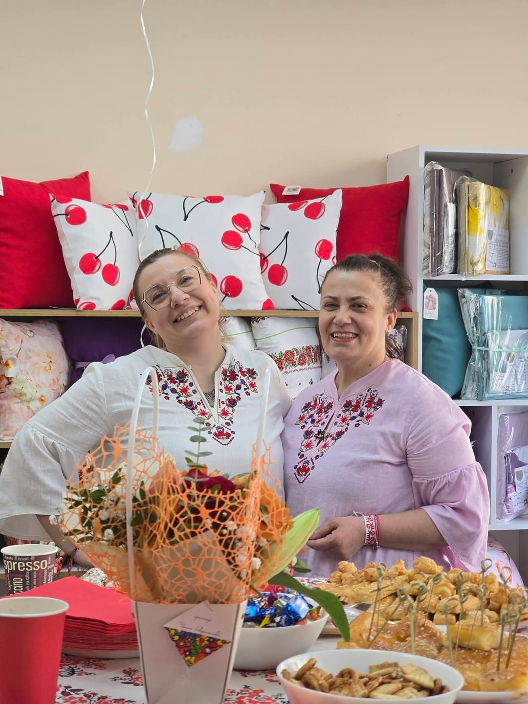 Customer photo review of Дамска риза "Самоковска"