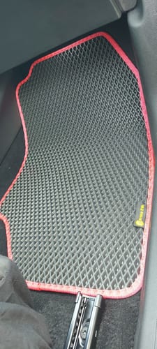 Customer photo review of Auto Fußmatten nach Maß - Vorne