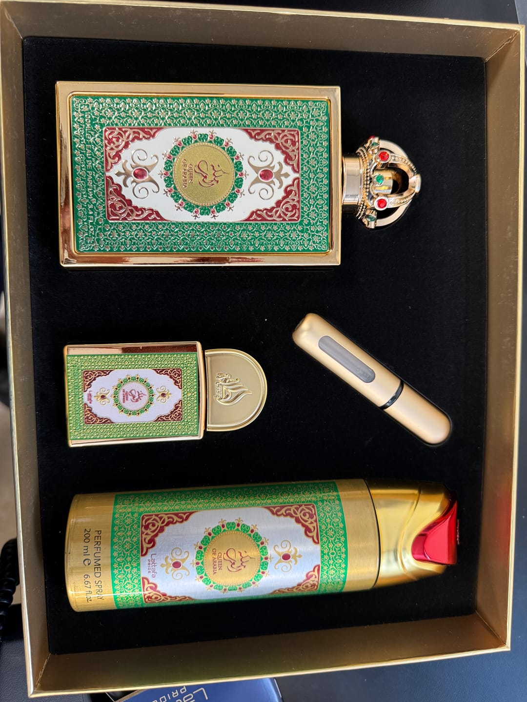 Customer photo review of Queen of arabia lattafa pride Gift set