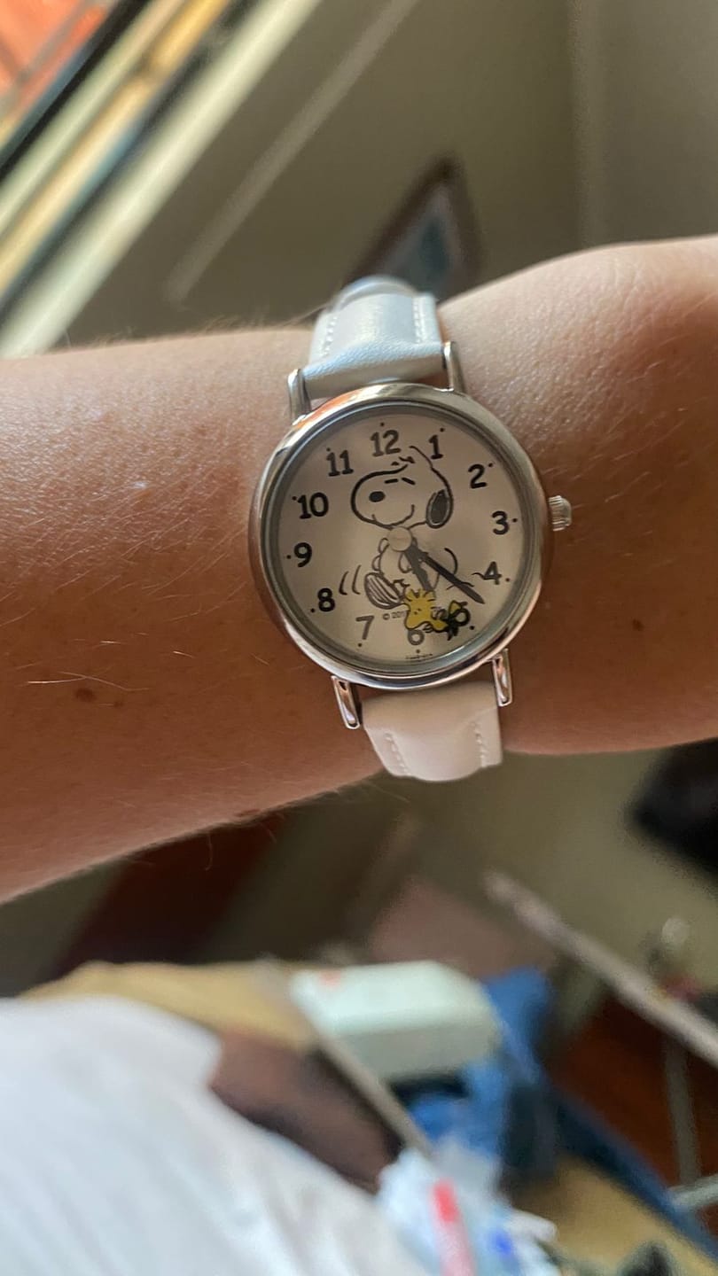 Customer photo review of Reloj Q&Q JDM P003-314 Peanuts Snoopy Mini 26mm