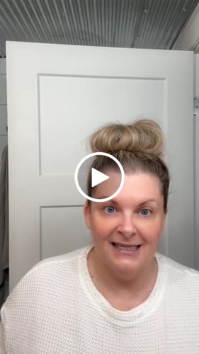 Customer video review of 1 Month Supply of Seranova Microneedling Infusion System™