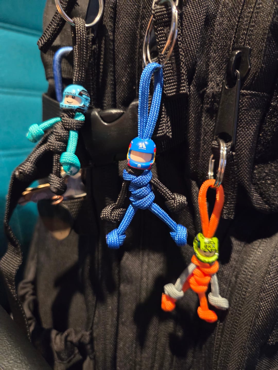 Customer photo review of CS WIL 2025 Racing Paracord Buddy Keychain