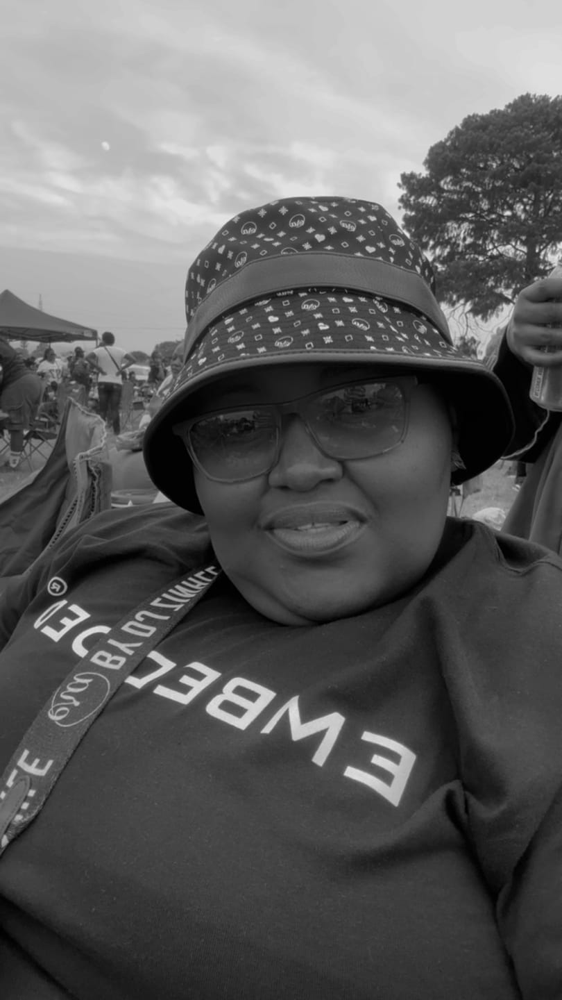 Customer photo review of Era Bucket Hat