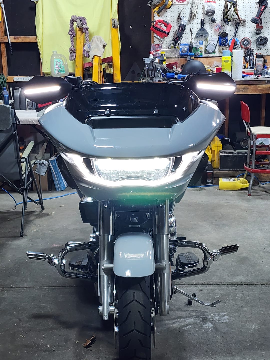 Customer photo review of Harley Hand Guards with LED for Touring & Softails
