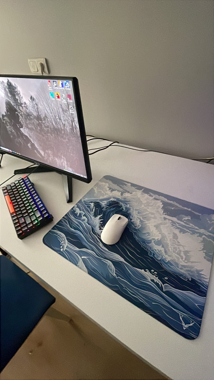 Customer photo review of VXE Dragonfly R1 Wireless Mouse