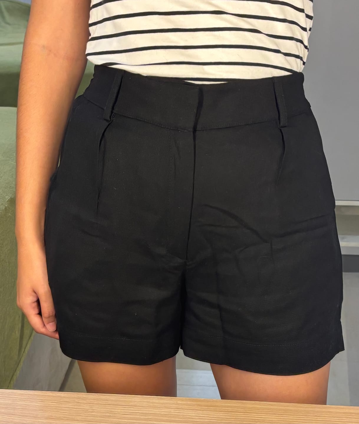 Customer photo review of Shorts Angico Preto