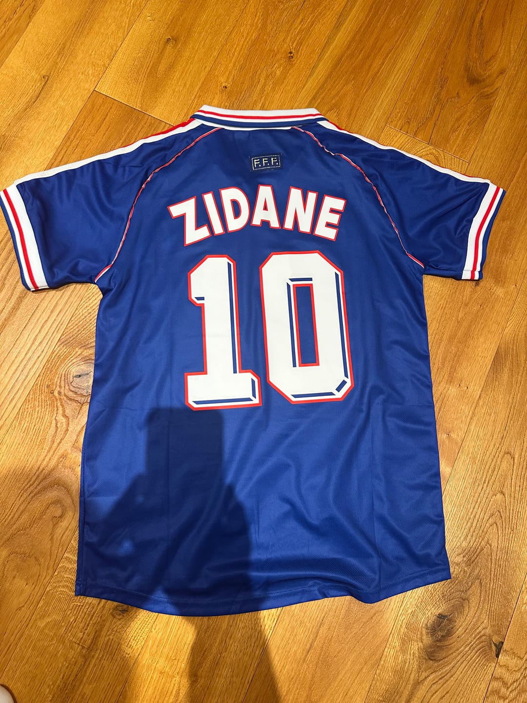 Customer photo review of Zinedine Zidane France 1998 World Cup Retro Football Jersey Maillot Trikot Soccer Shirt