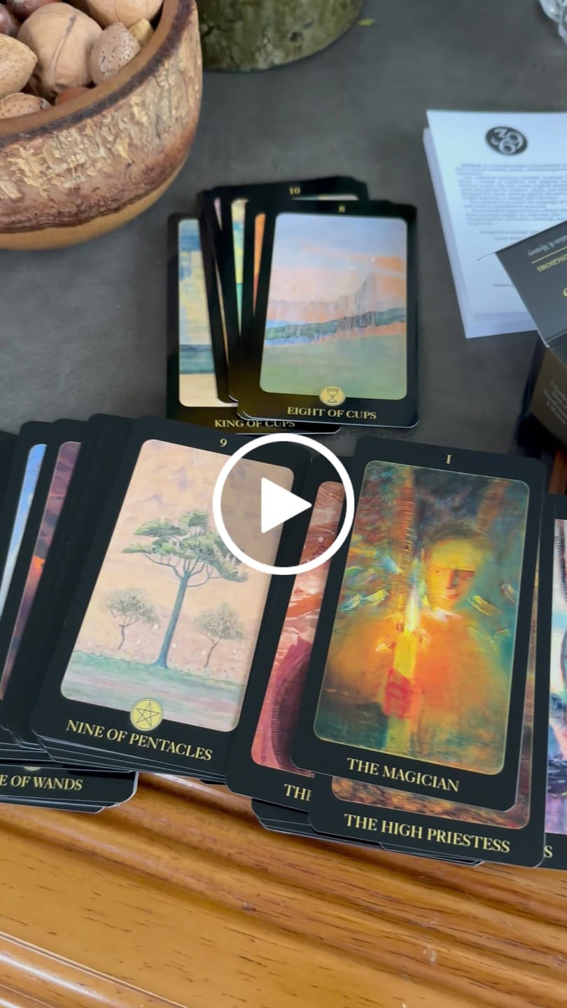 Customer video review of M.K.Čiurlionis: taro kortos „Vizijos iš debesų karalysčių“ + knygelė 7 kalbomis!