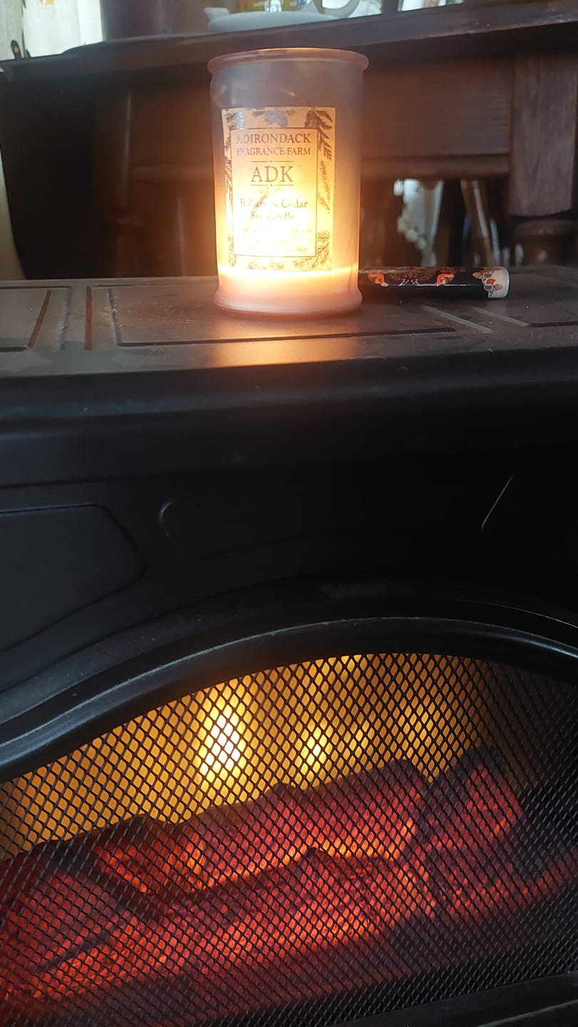 Customer photo review of Balsam & Cedar Candle