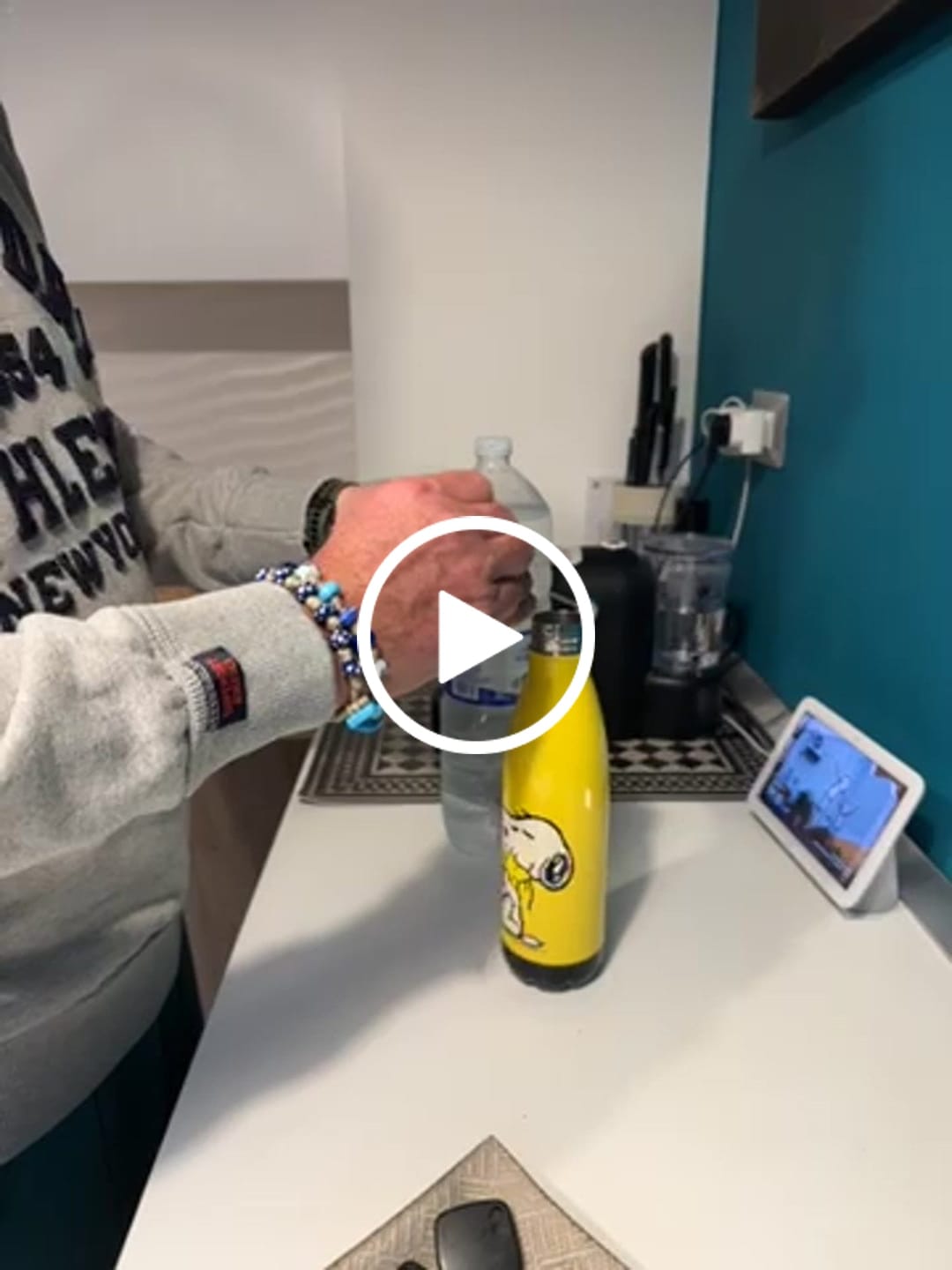 Customer video review of Bolero Sticks 48 Bustine MIX 3g, Bevanda Istantanea Zero Zuccheri e Poche Calorie