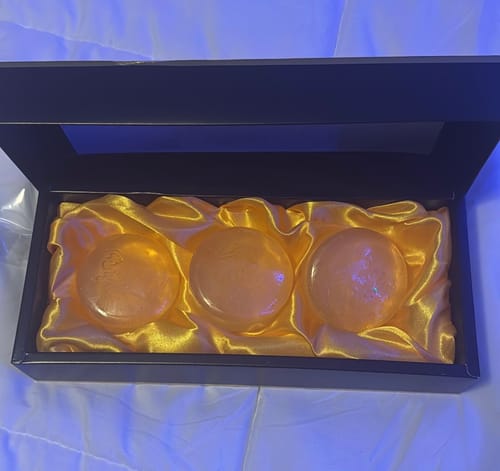 Customer photo review of 24 Kt. Gold Skin Brightening Beauty Bar 100 g + 1 Savon Offert