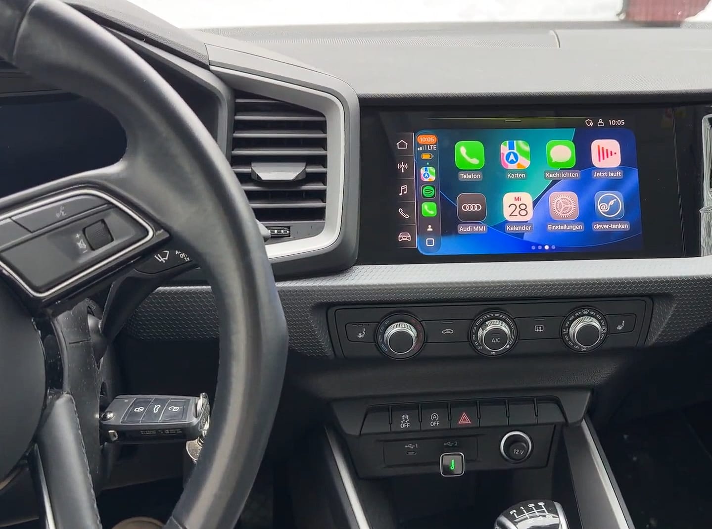 Customer photo review of Ultra Mini 2-in-1 Car Dongle