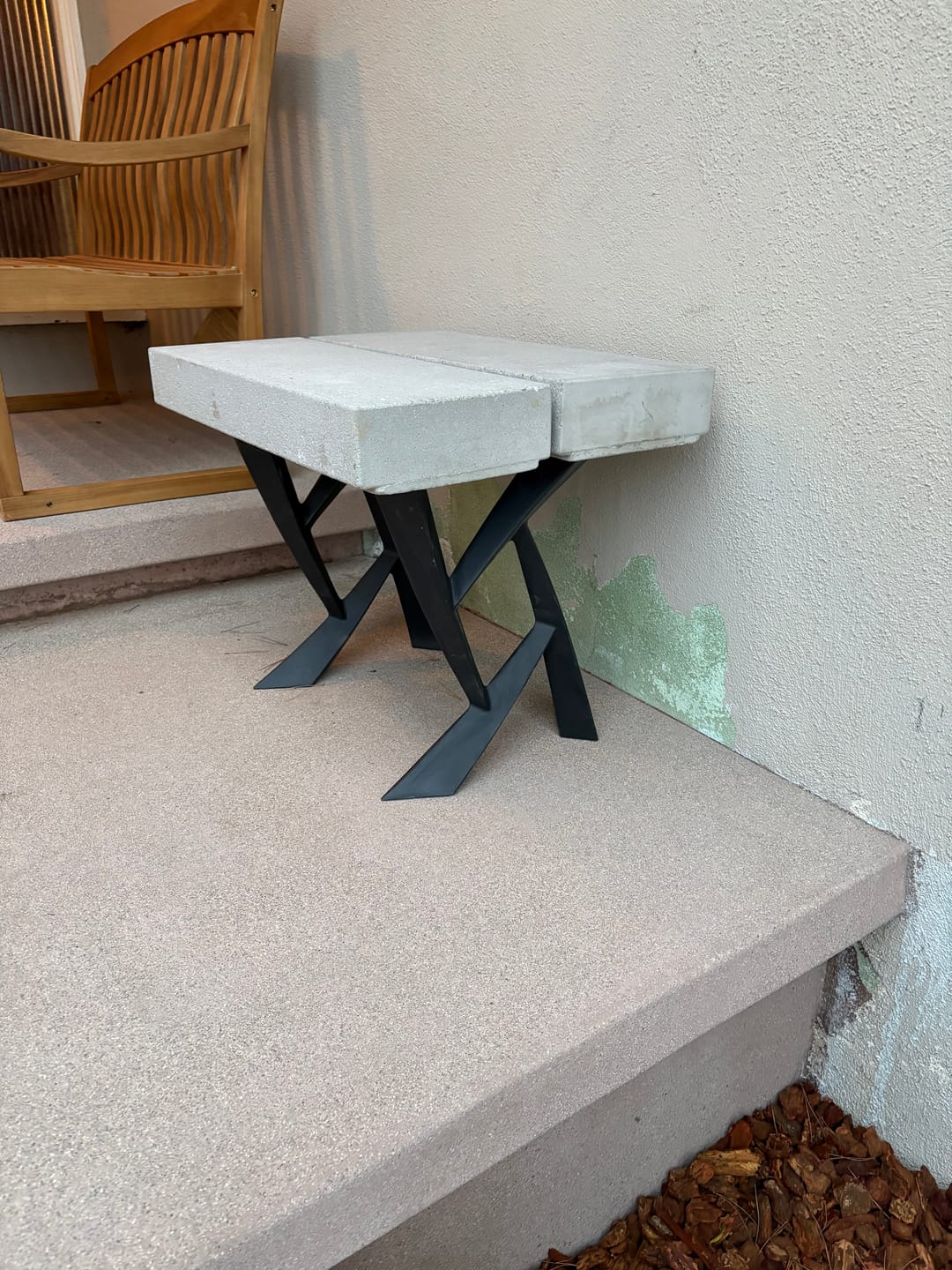 Customer photo review of Bench Legs 107 Draco 16.5" H Modern Metal DIY Furniture