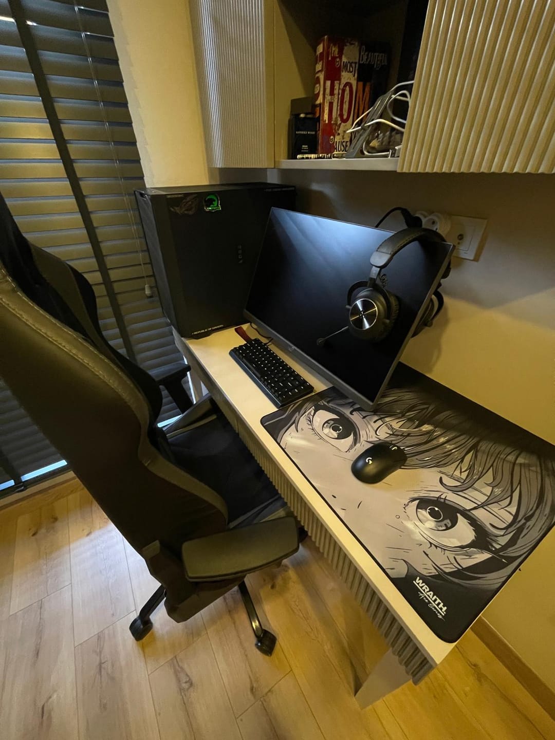 Customer photo review of Wraith Ace Series [Glimpse] Limited Edition Poron Mousepad