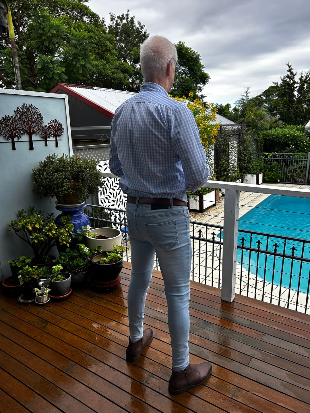 Customer photo review of Ultra-Stretch 7" Chino Shorts - Beige