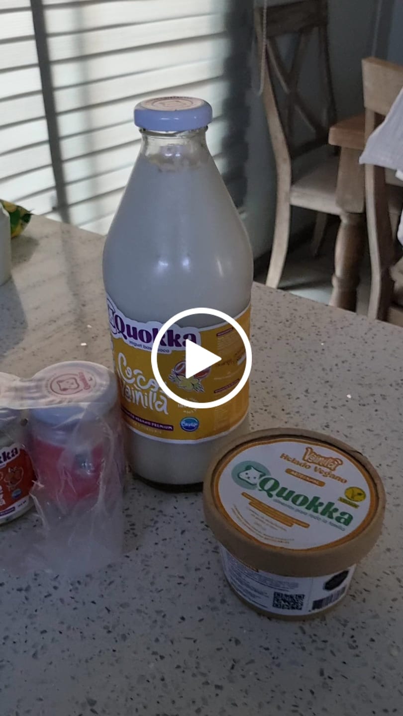 Customer video review of Yogurt Vegano de Coco Pack 6 x 150gr. Mix Sabores