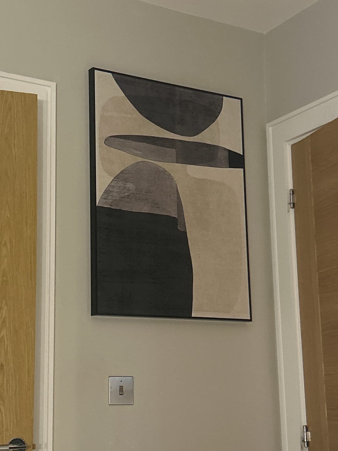 Customer photo review of Natural and Black Canvas with Ovals Design and Black Frame