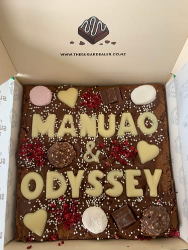 Customer photo review of Custom message heart brownie
