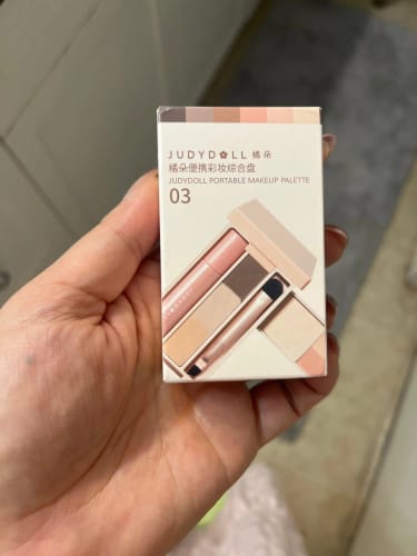 Customer photo review of JUDYDOLL Portable Mini Makeup Palette