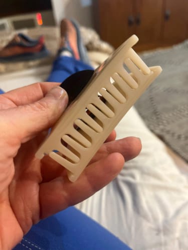 Customer photo review of Acetate Patchwork Hair Claw Clip – Medium
