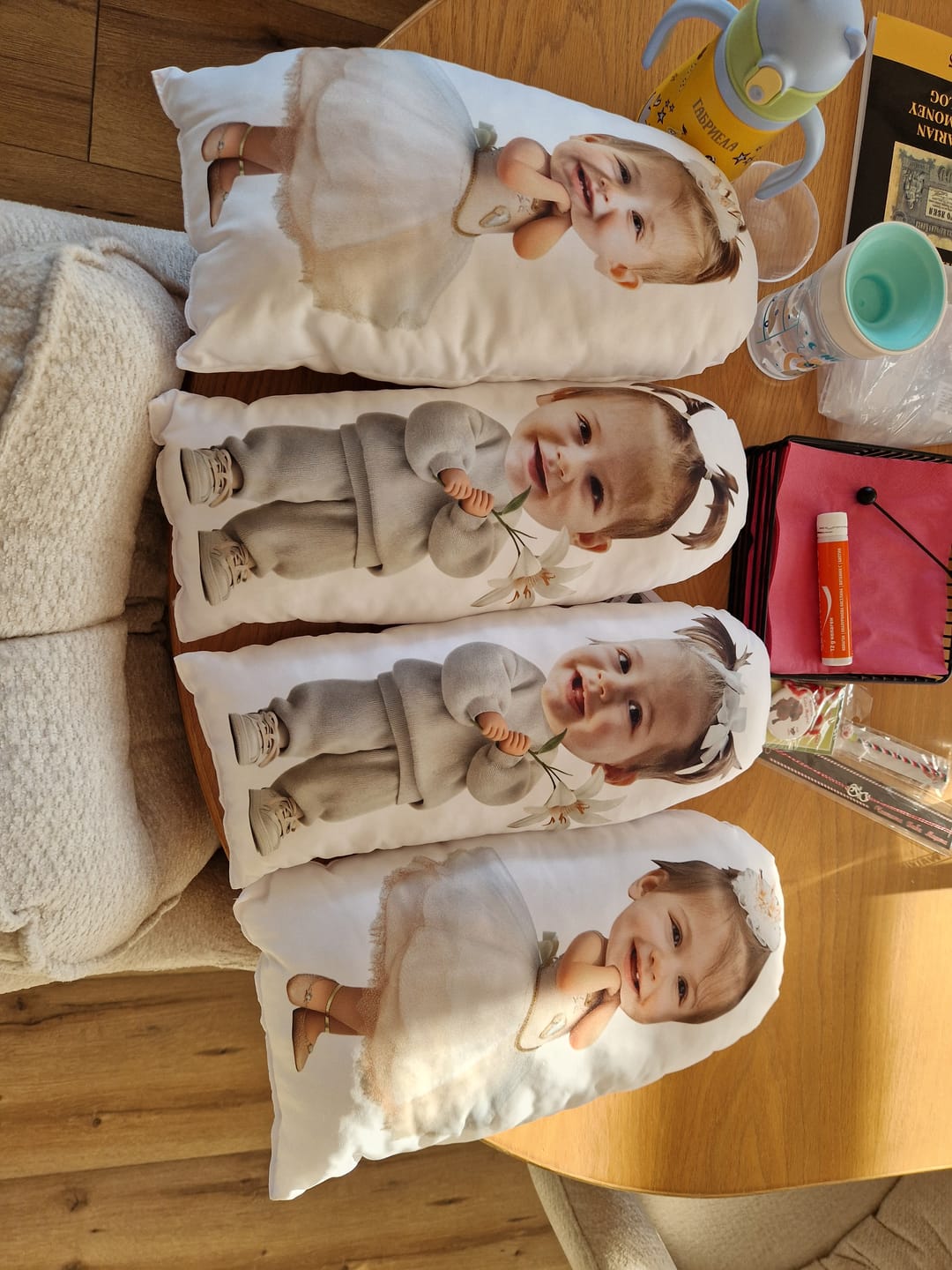 Customer photo review of Персонализирана Възглавничка с Лице "Момиченце-Кокичнеце"