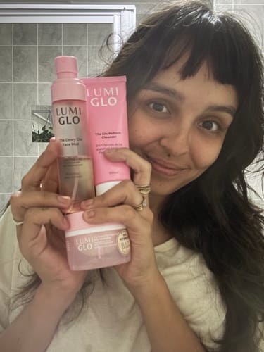 Customer photo review of Glo Refresh Cleanser