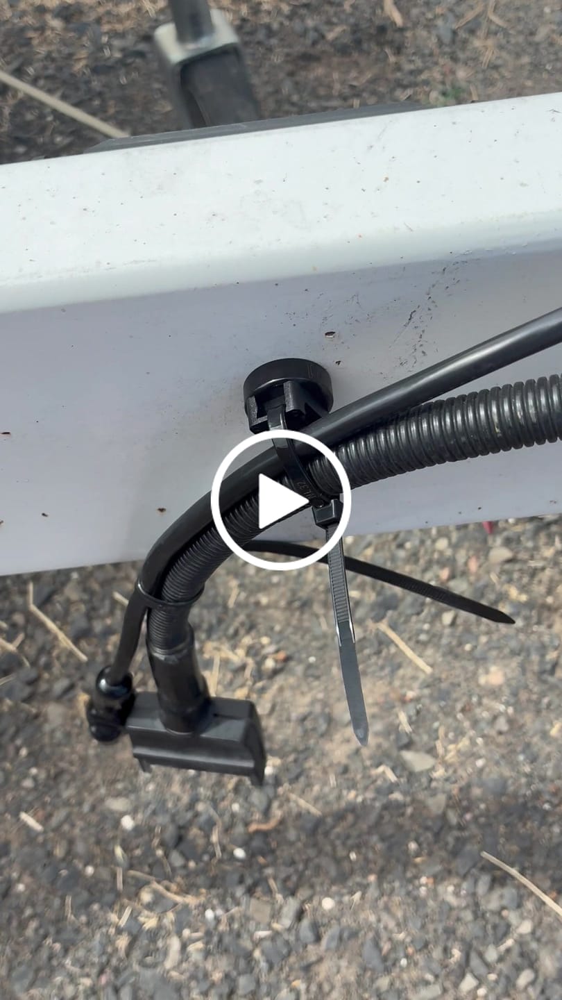 Customer video review of ZBAD1 - Magnet Cable Tie Holders