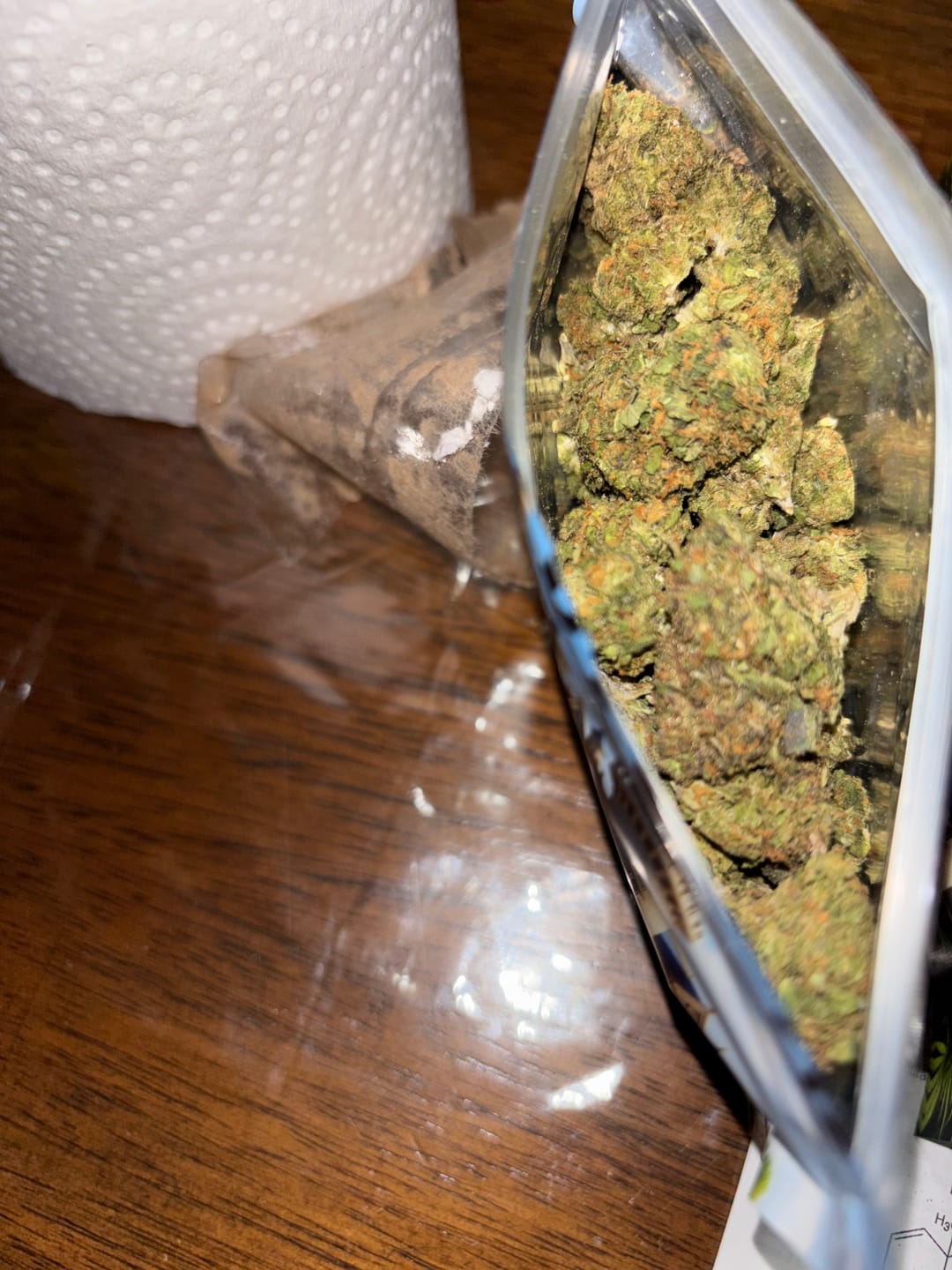 Customer photo review of Diamond Rain Runtz Greenhouse THCA