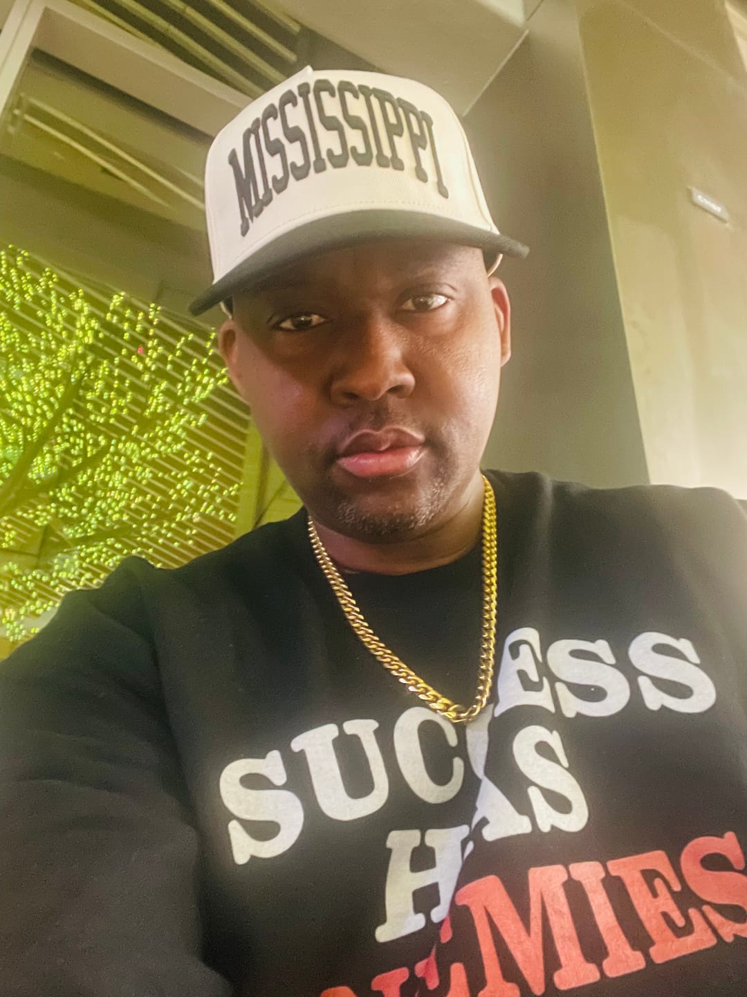 Customer photo review of MISSISSIPPI SNAPBACK - OFF WHITE EDITION