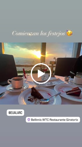 Customer video review of Menú Golden