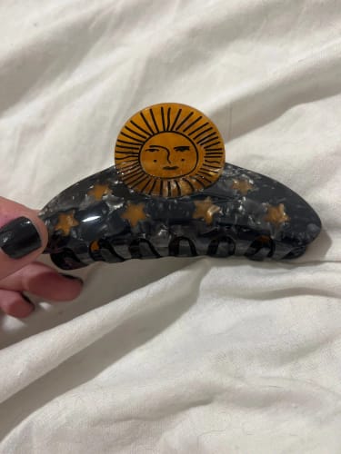Customer photo review of Acetate Quirky Cartoon Hair Claw Clip - Medium