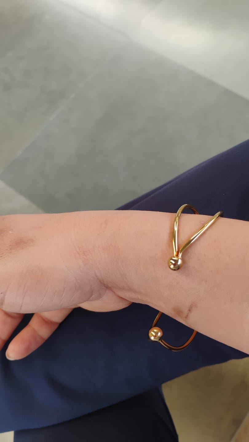 Customer photo review of Golden Crossover Kada Bracelet