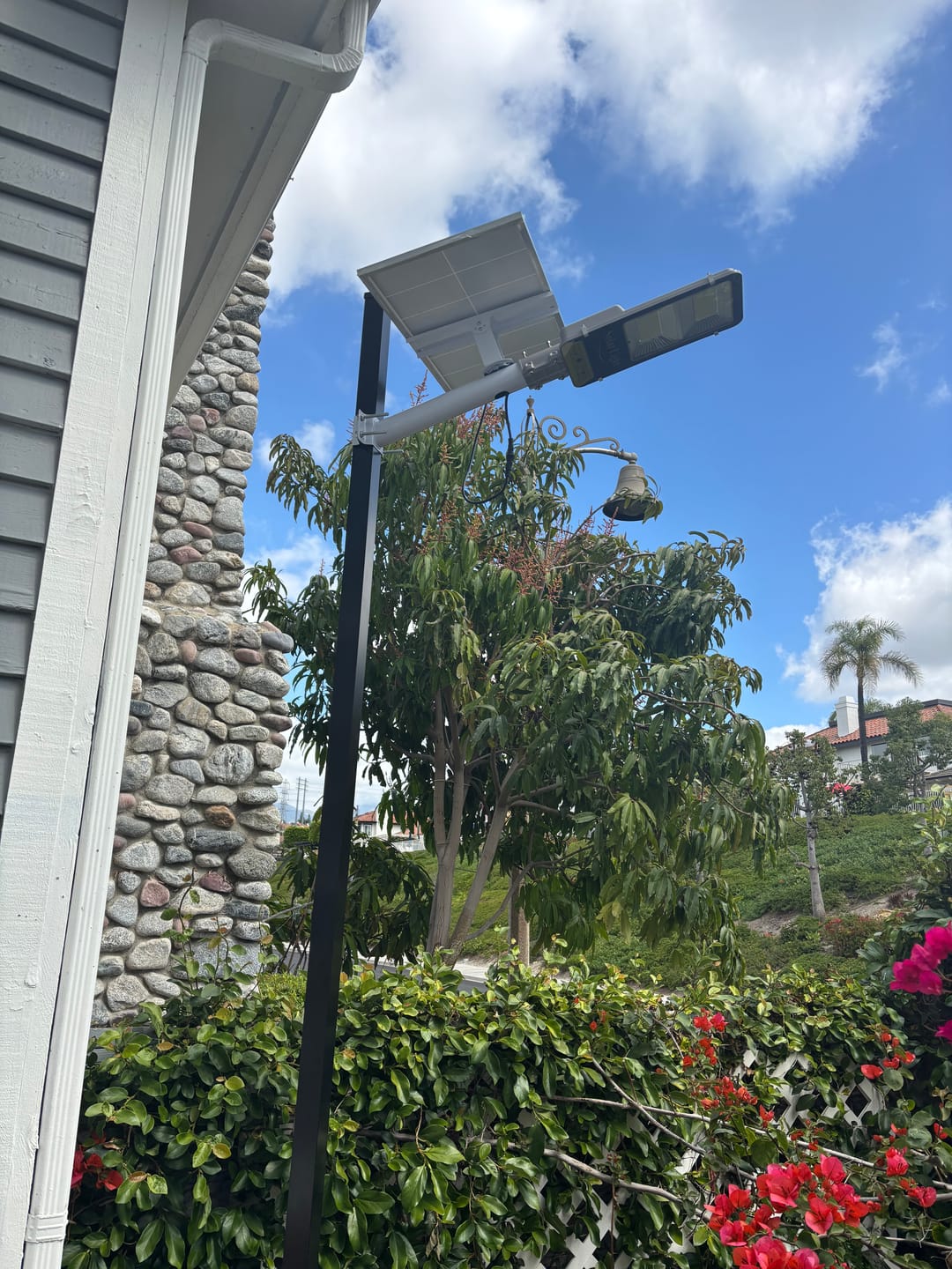 Customer photo review of 175W Solar Street Light 17500 Lumens