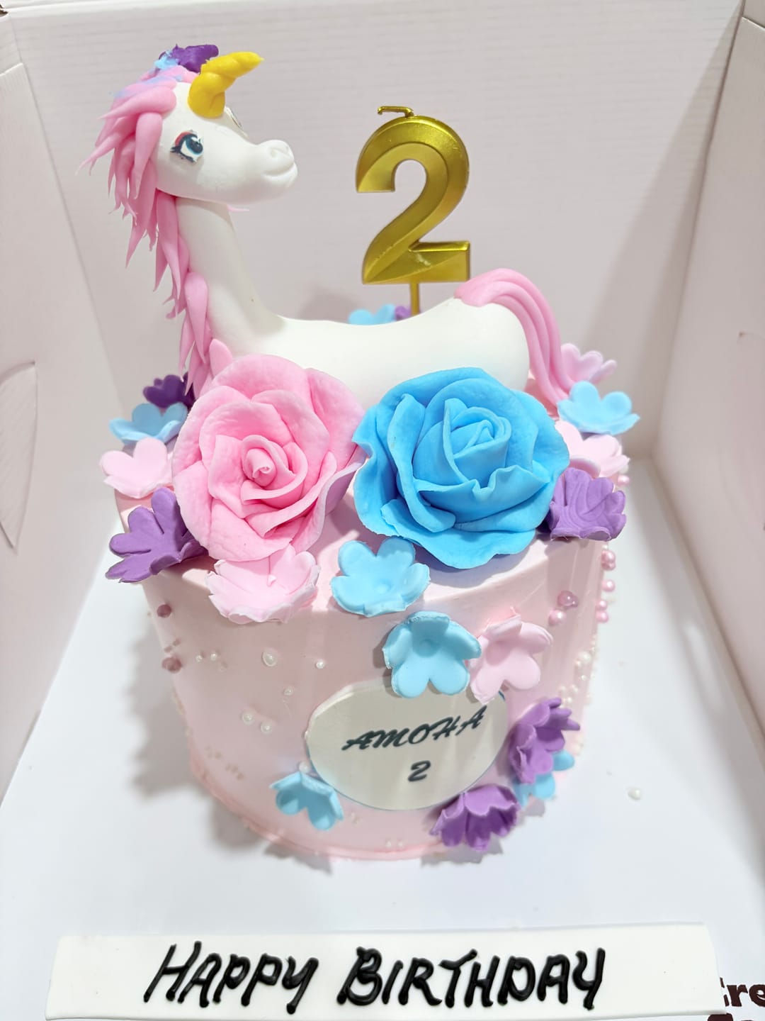 Customer photo review of Unicorn Lush Hair Cake
