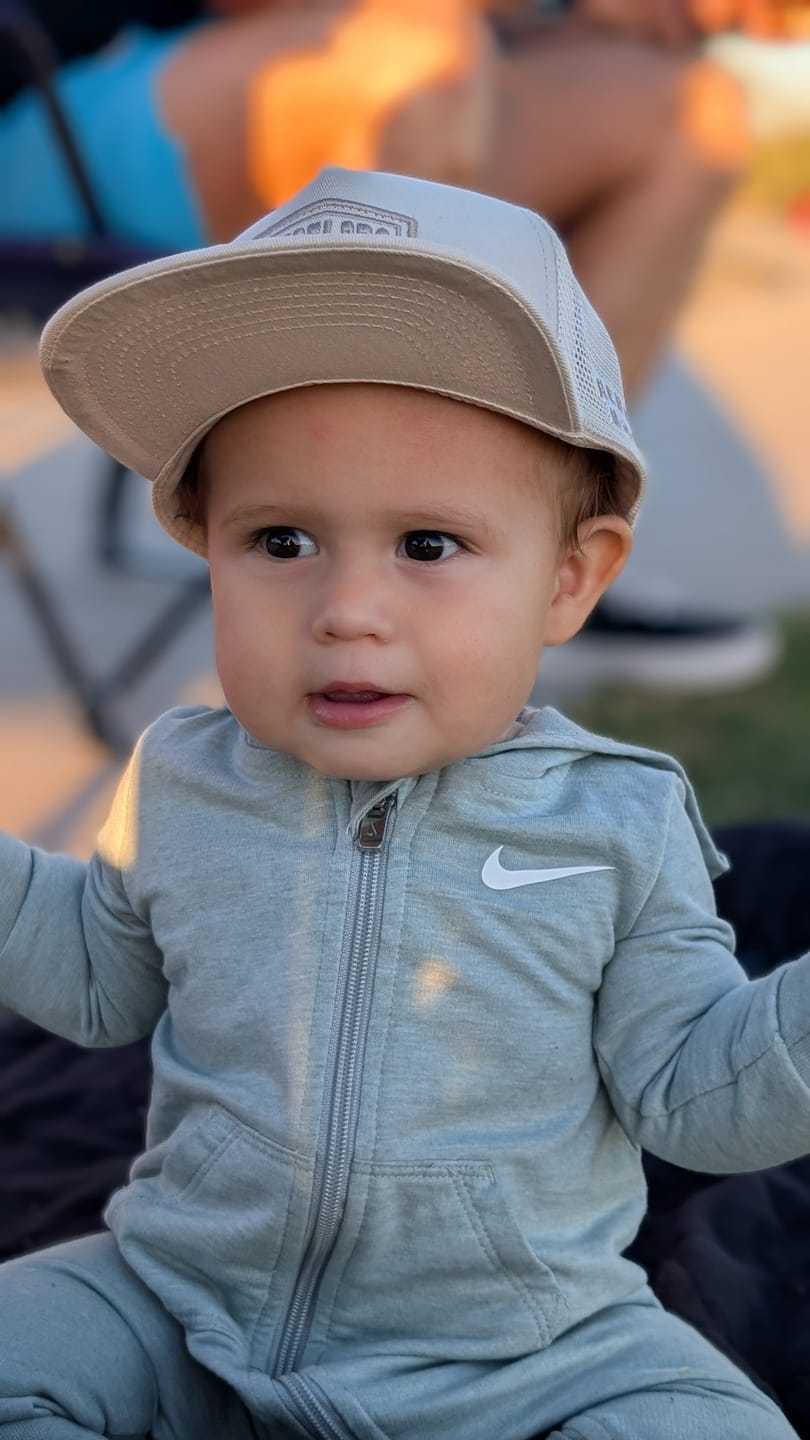 Customer photo review of Snapback in Decker