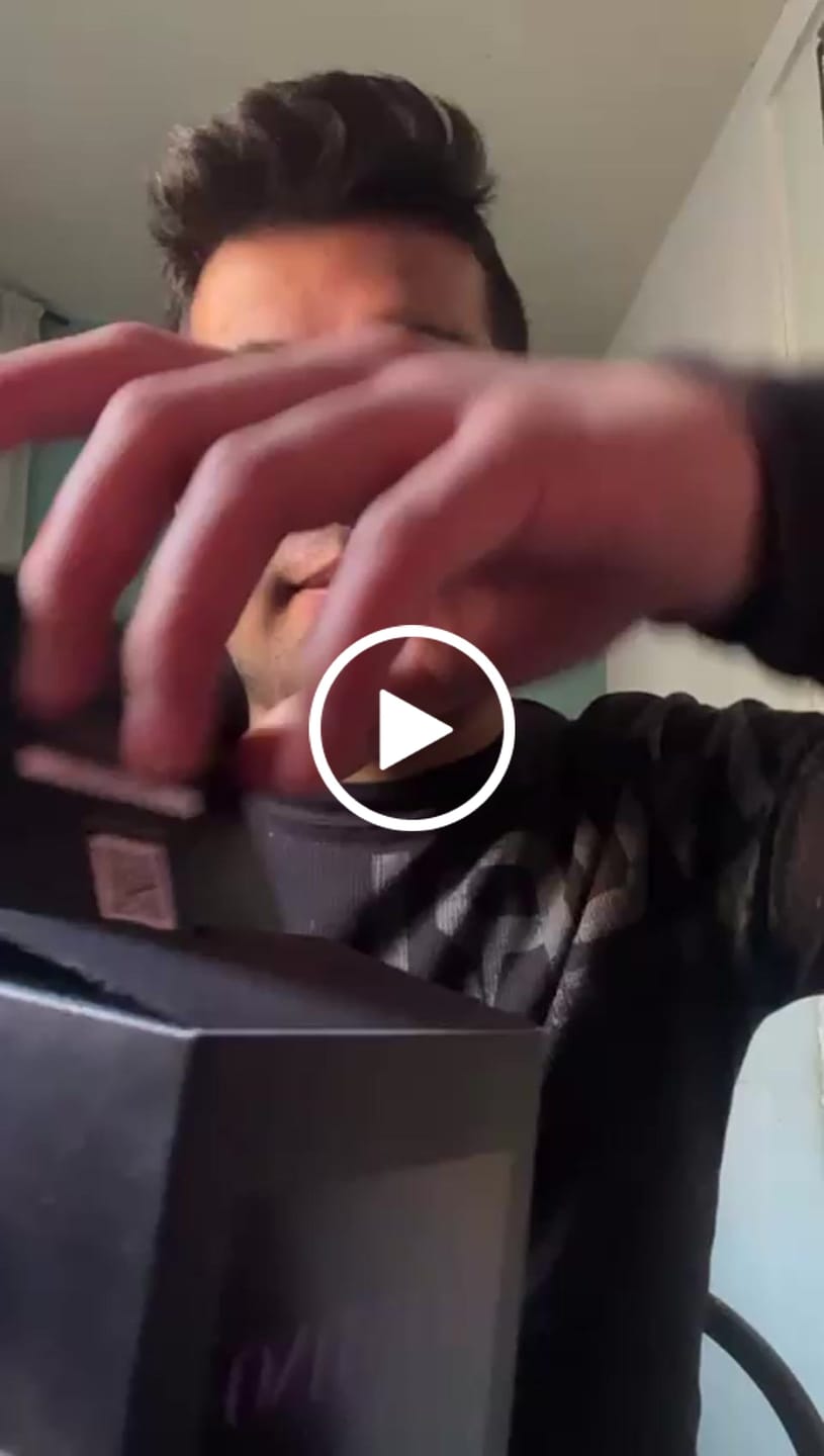Customer video review of Perfume Valentino Uomo Born in Roma Purple Melancholia 100ML EDT