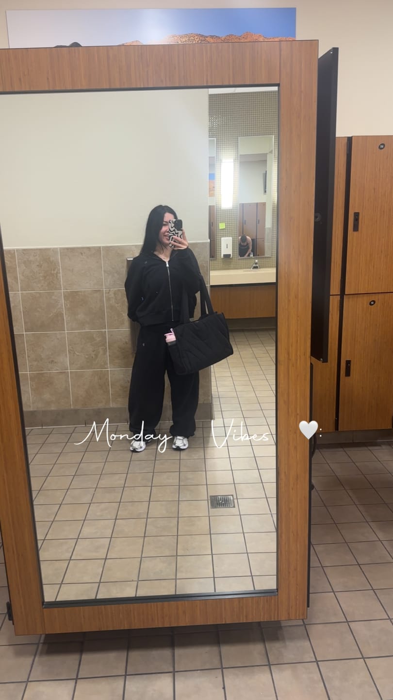 Customer photo review of W2255 - Studio Edit Barrel Jogger