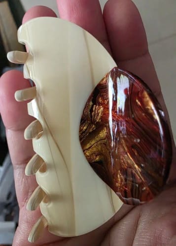 Customer photo review of Acetate Patchwork Hair Claw Clip – Medium