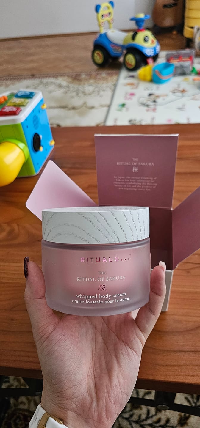 Customer photo review of The Rituals Of Sakura Body Cream