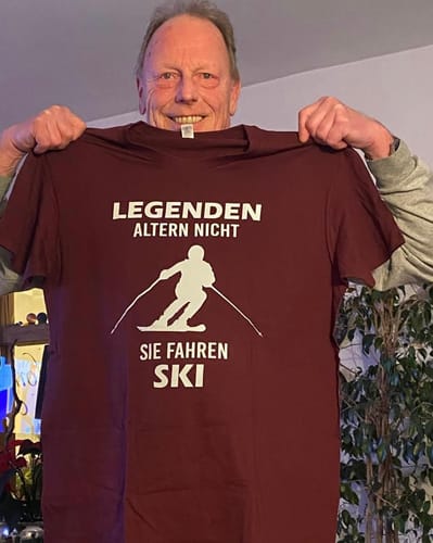 Customer photo review of WENN DIE HÖLLE ZUFRIERT  - Unisex Premium Organic Hoodie