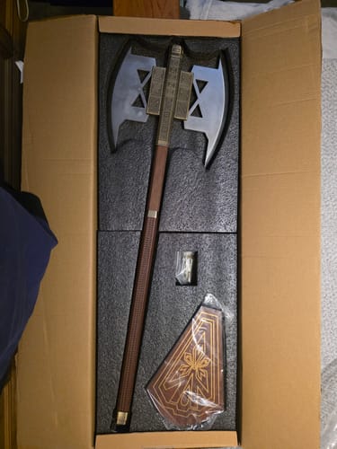 Customer photo review of Battle Axe of Gimli Lord of the Rings Axe Sword