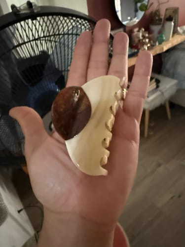 Customer photo review of Acetate Patchwork Hair Claw Clip – Medium