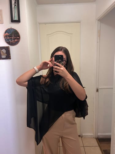 Customer photo review of TOP BOLERO NEGRO BRILLOS