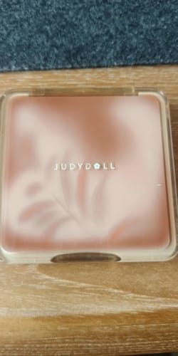 Customer photo review of JUDYDOLL Contour & Highlight Palette