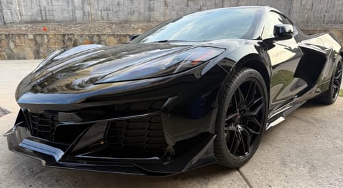 Customer photo review of Corvette C8 Z06 / E-Ray DRY CARBON FIBER Front Splitter [Z07 Package]