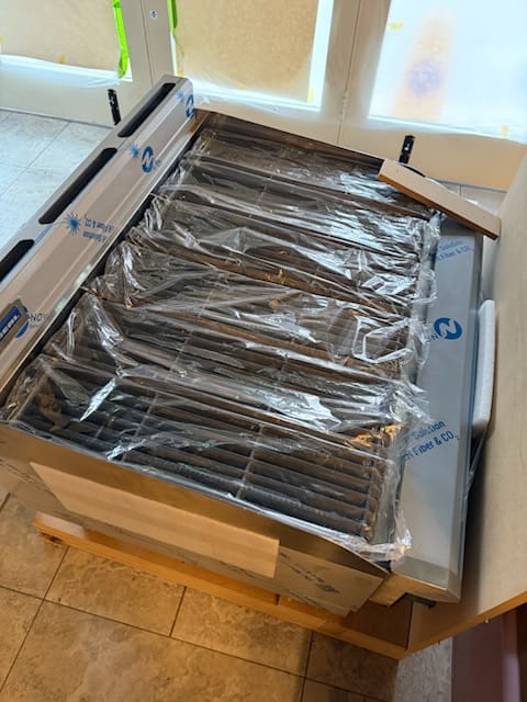 Customer photo review of Blue Seal G514D-B Evolution 4 Burner Counter Cooktop 600mm