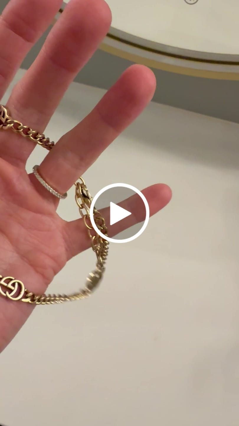 Customer video review of Serenade Choker Necklace