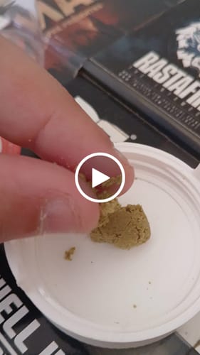 Customer video review of Yellow Lebanese THCA HASH