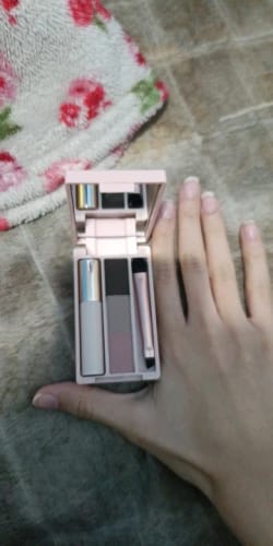 Customer photo review of JUDYDOLL Portable Mini Makeup Palette